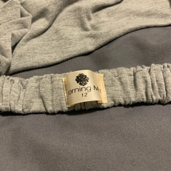 Cross Back Crop Top - Picture 3 of 3